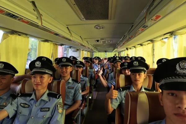 广东司法警官职业学院廉江分教处|欢送第一批前往上海公安系统实习学警